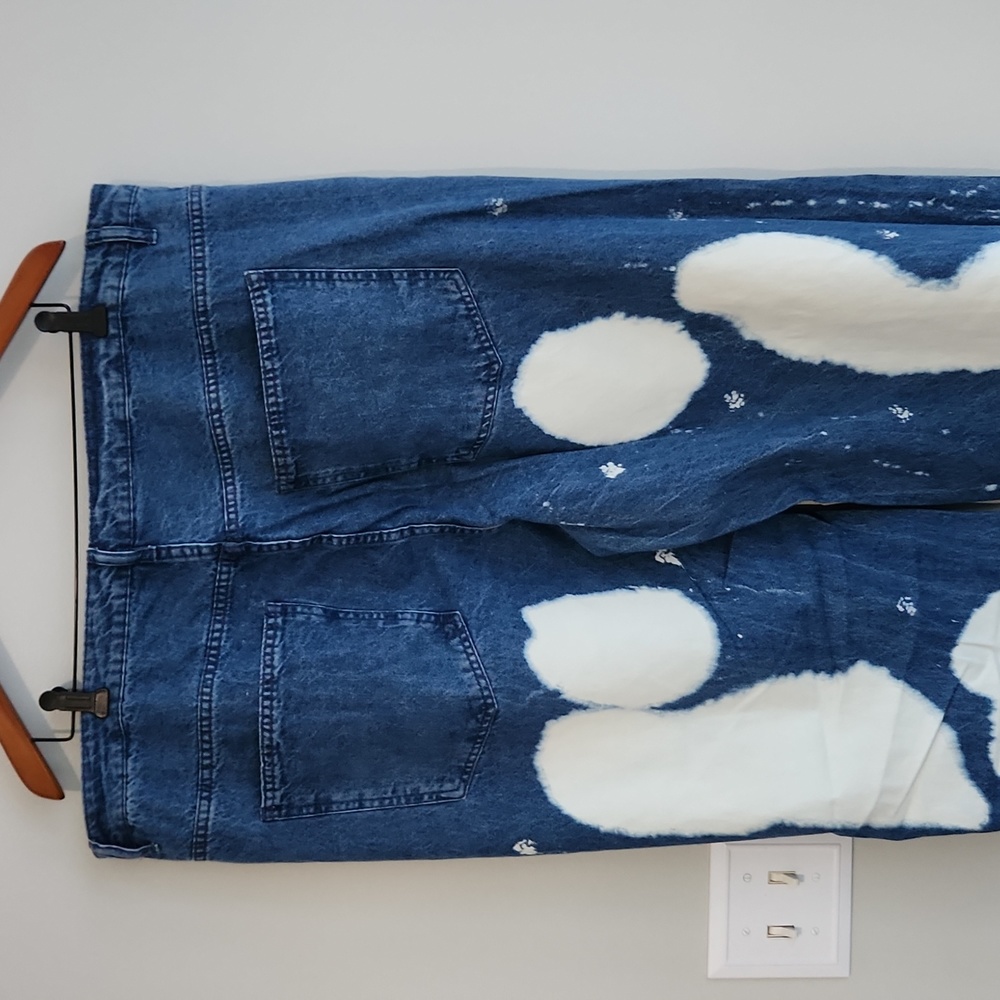 New Women's Baggy Fit Super Wide Leg Spoon Jeans sz 24 bleach wash denim NWT - Picture 3 of 4